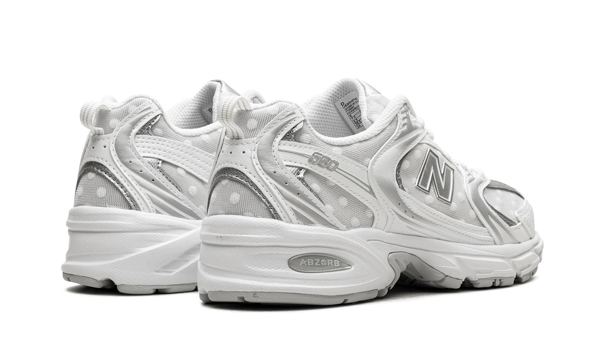 New Balance 530 Sneakers – White & Silver Grey