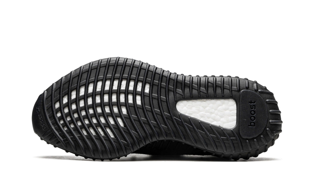 Yeezy 350 V2 Sneakers – Black (Copy)